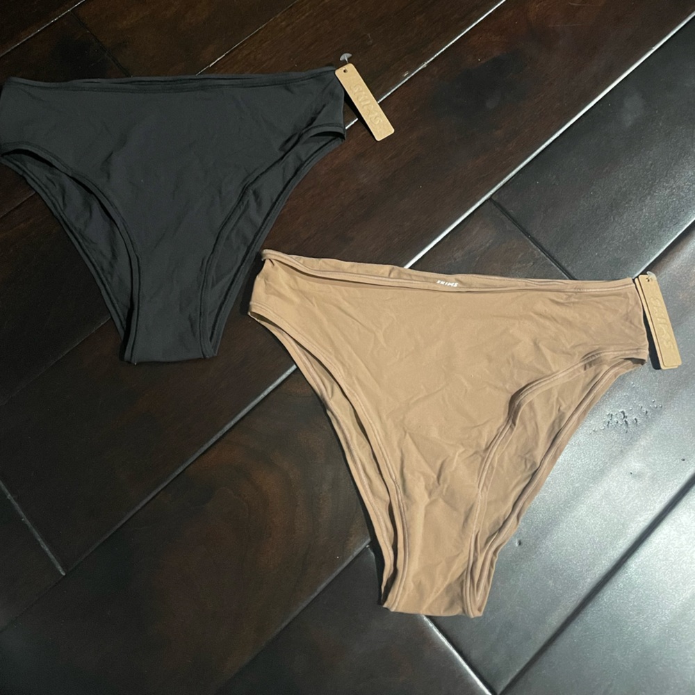 Skims Fits Everybody Cheek Underwear